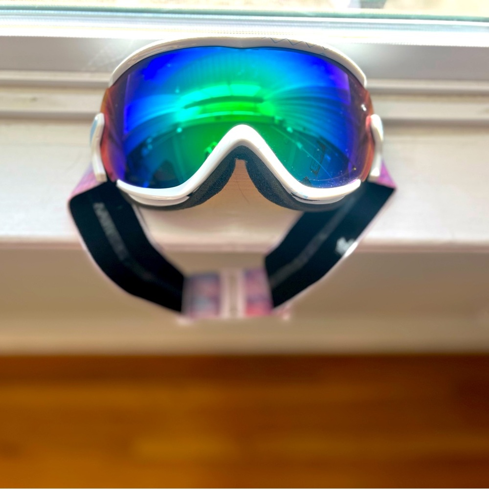 Women’s Smith Ski/Snowboard Goggles
